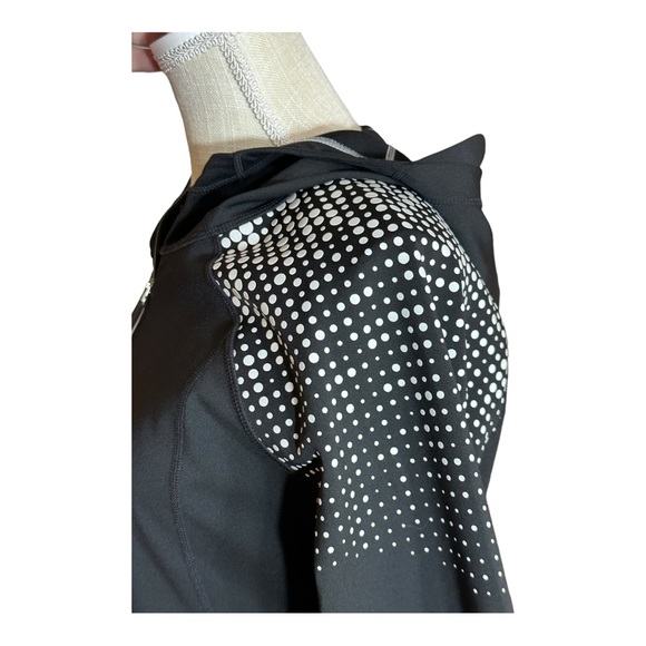 Athleta L RUNNING WILD Reflective Hoodie EUC - Picture 3 of 14